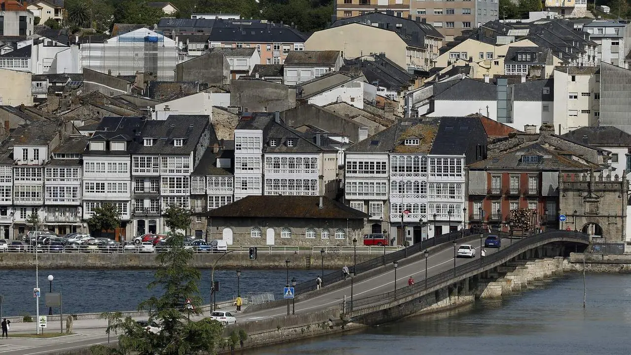 Conato de incendio en Viveiro: la rápida actuación de un operario evita un grave incidente