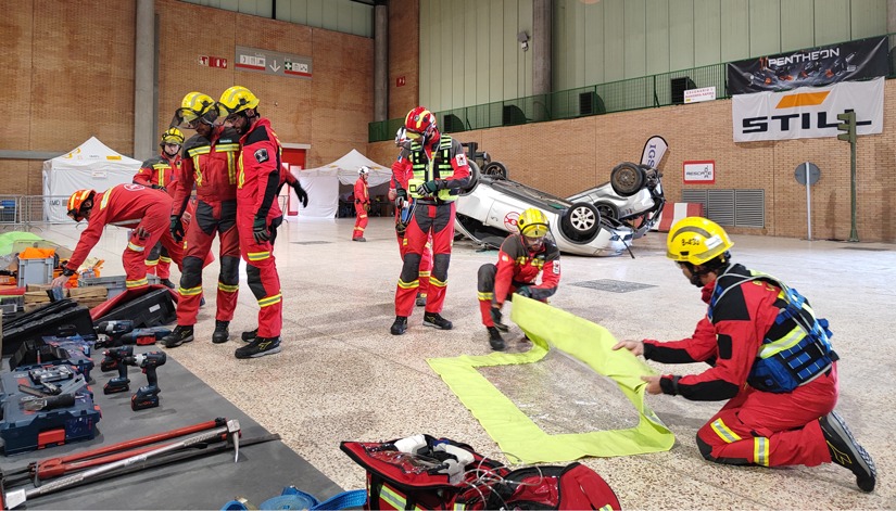 Bomberos de España se forman en rescate y extinción de incendios en vehículos eléctricos: La importancia de la formación