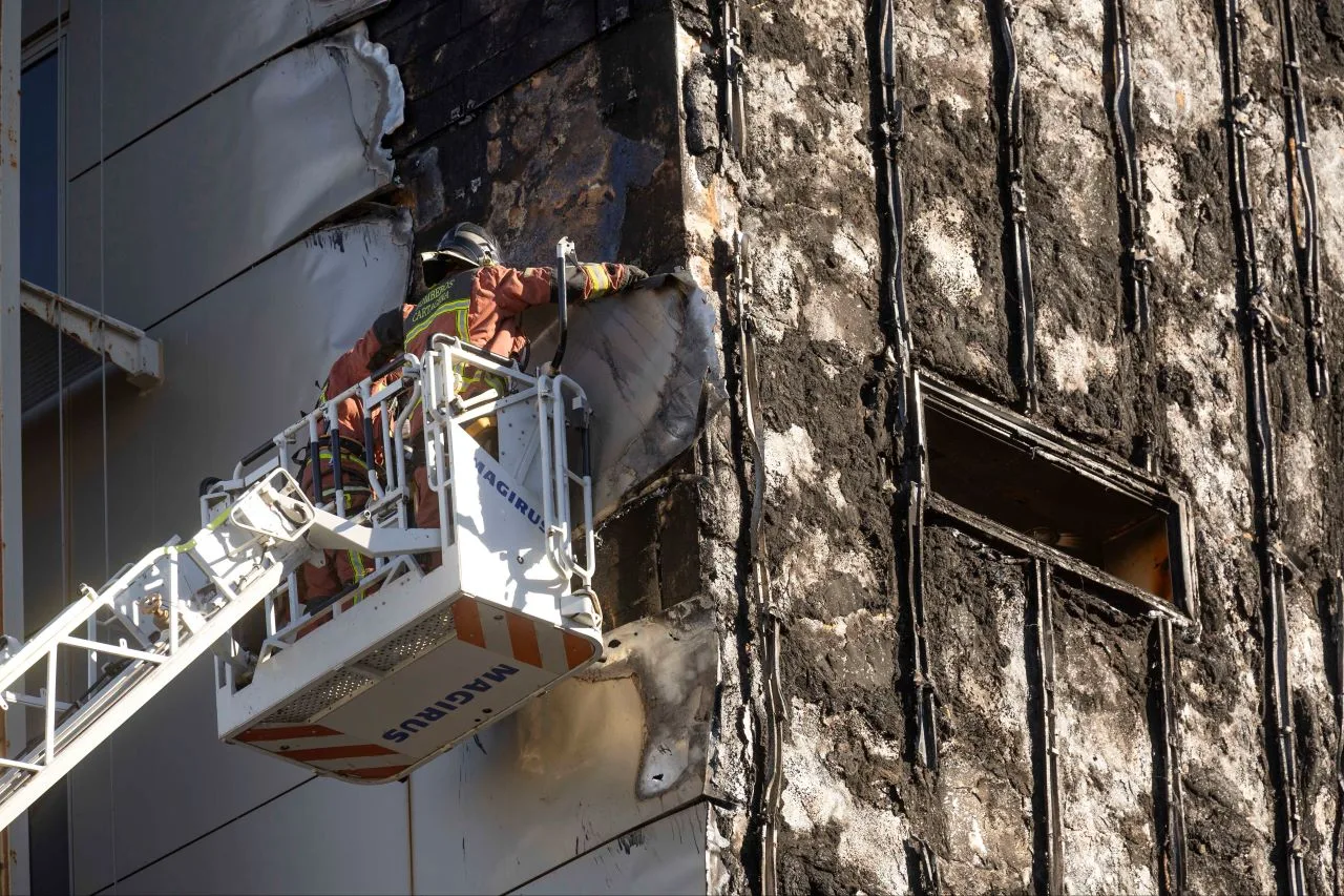 Exigen una revisión urgente de la seguridad hospitalaria tras el incendio en Santa Lucía. Un incidente que reabre el debate sobre la protección