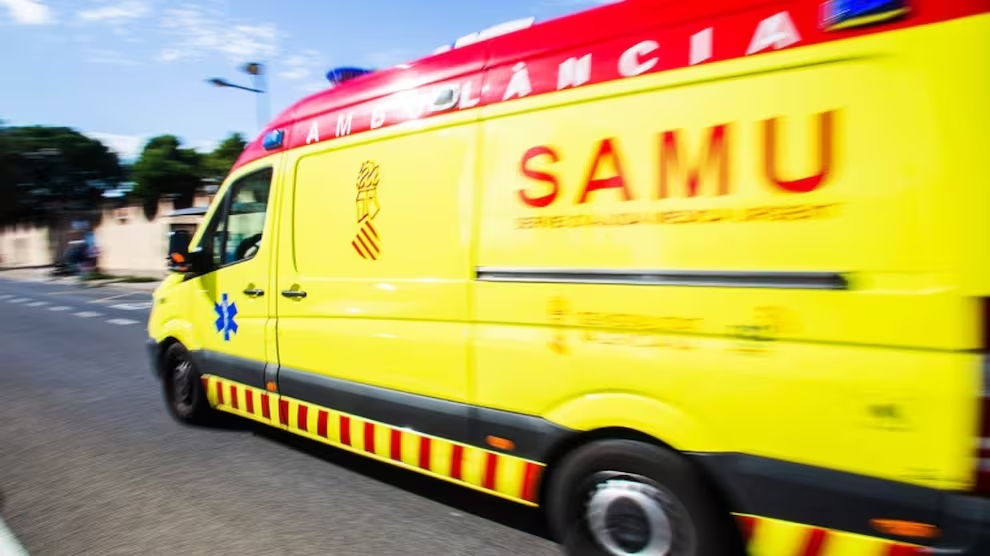 Intervención de emergencia en Burriana: dos personas rescatadas y hospitalizadas tras un incendio. Análisis técnico y contexto de un incendio