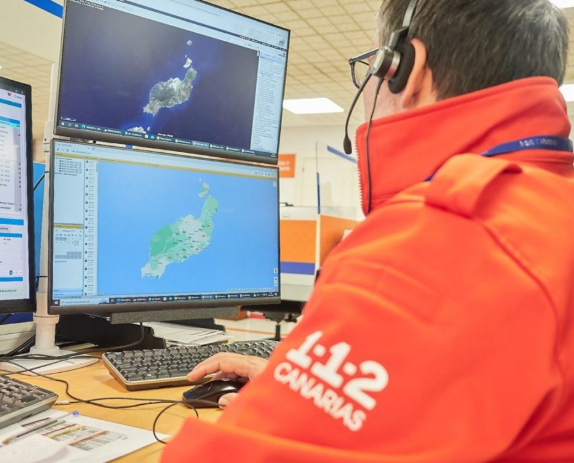 Bebé encerrado en un coche en Canarias es rescatado por los servicios de emergencia