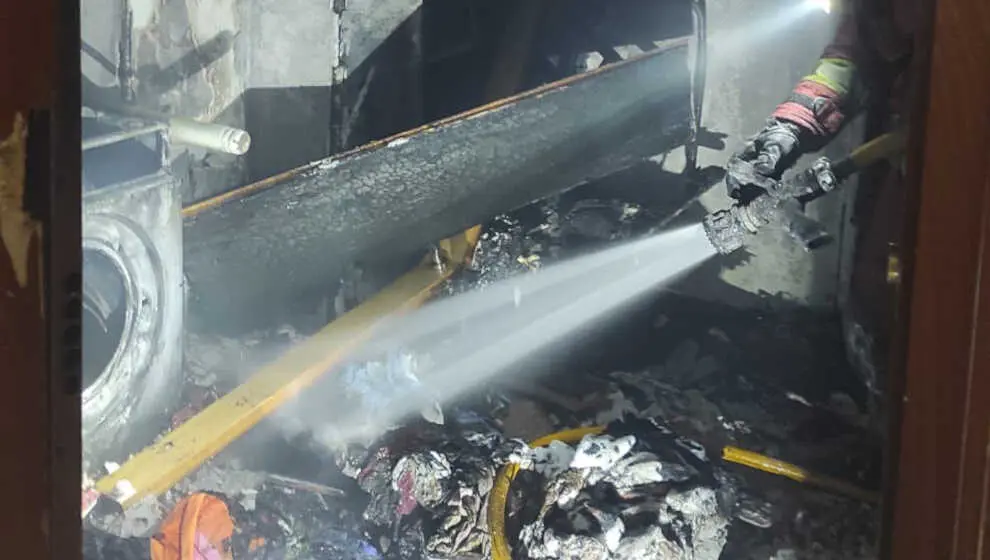 Sofocado un incendio en una vivienda de Torrelavega sin heridos